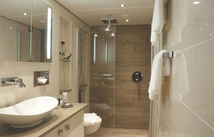 Tauck Inspiration Class Accommodation Category 7 Suite Bathroom.jpg